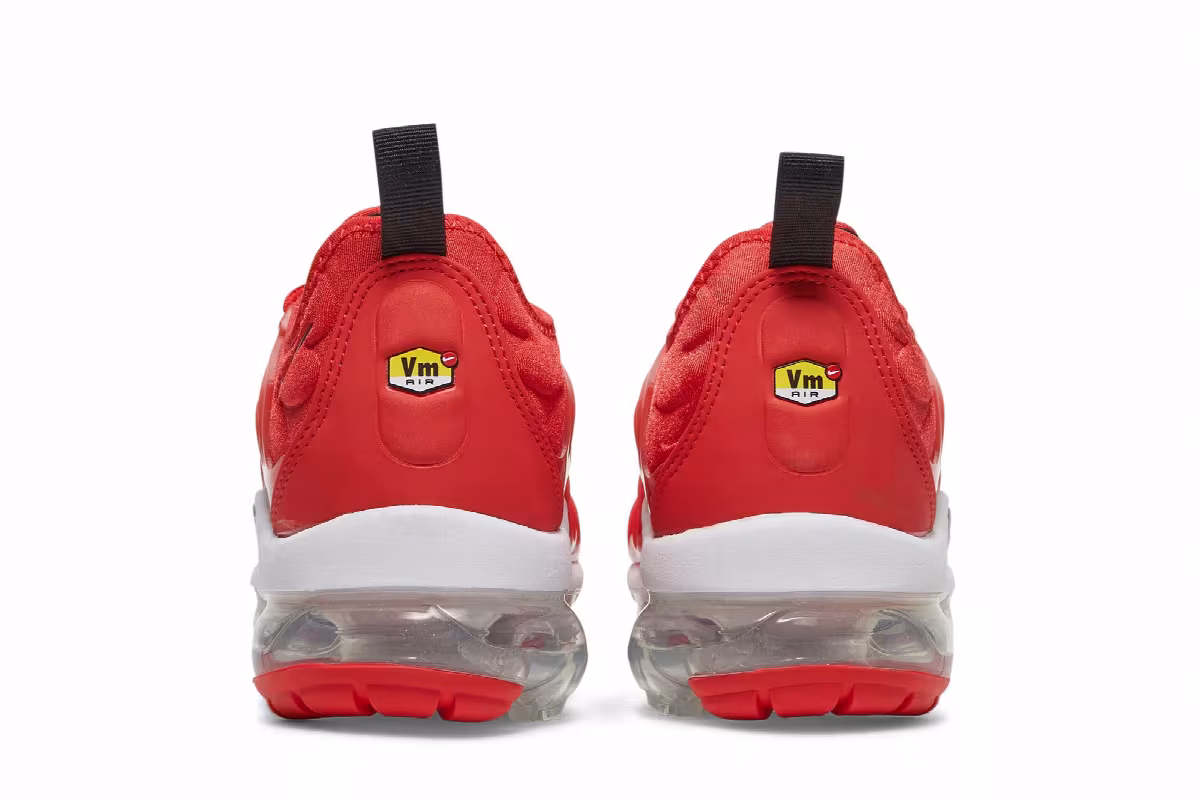 Nike Women's Air VaporMax Plus Chile Red, view 7