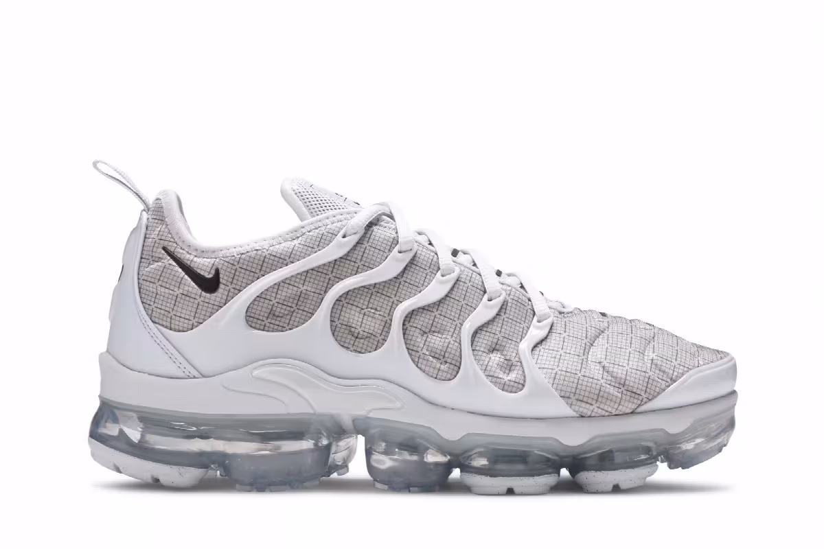 Nike Air VaporMax Plus Pure Platinum, view 2