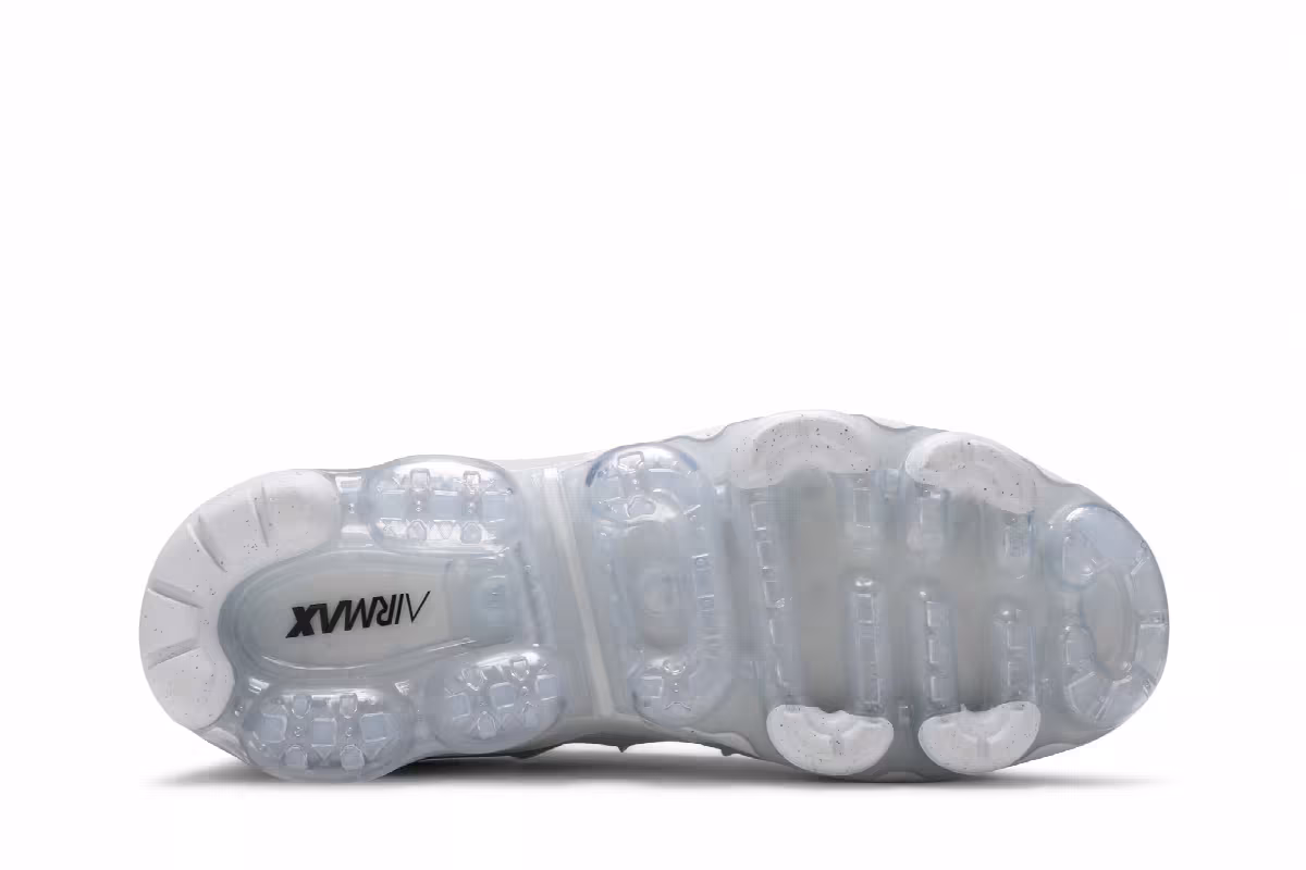 Nike Air VaporMax Plus Pure Platinum, view 5