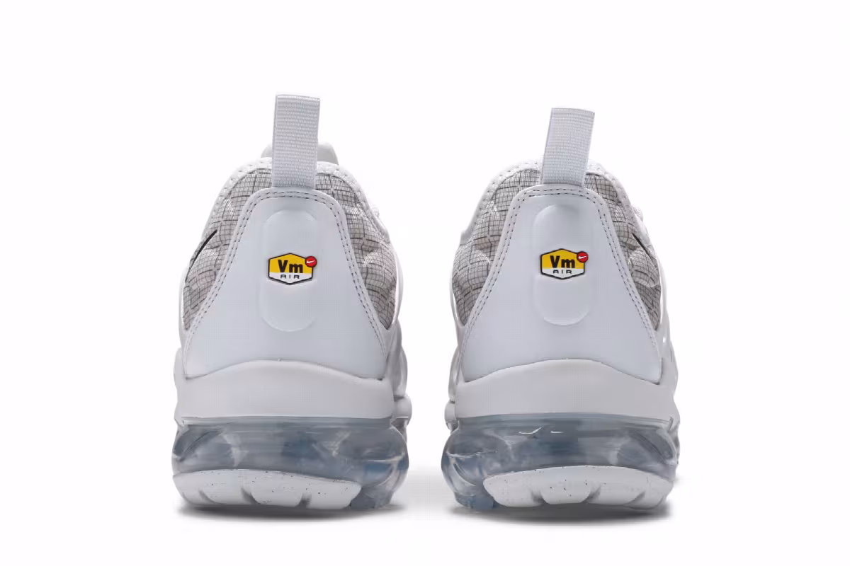 Nike Air VaporMax Plus Pure Platinum, view 7
