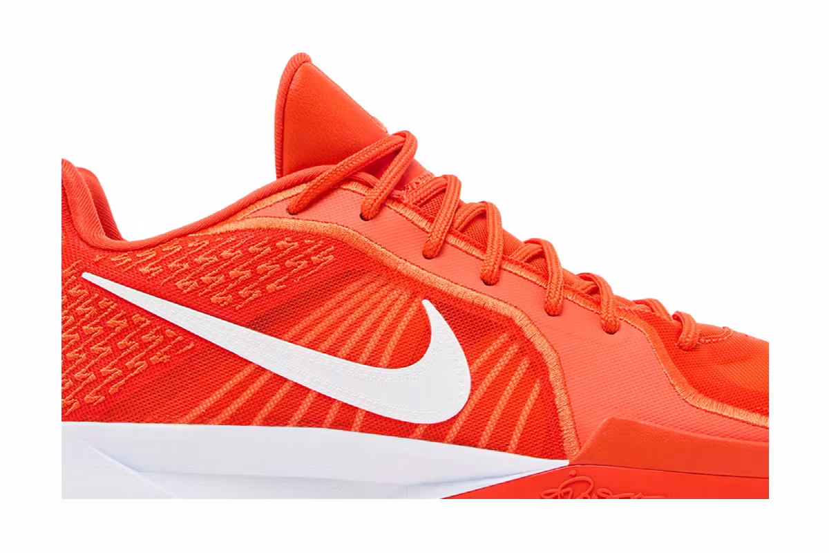 Nike Women's Sabrina 2 TB Promo Team Orange, view 3