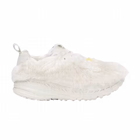 CA805 x UGG 2020 'White'