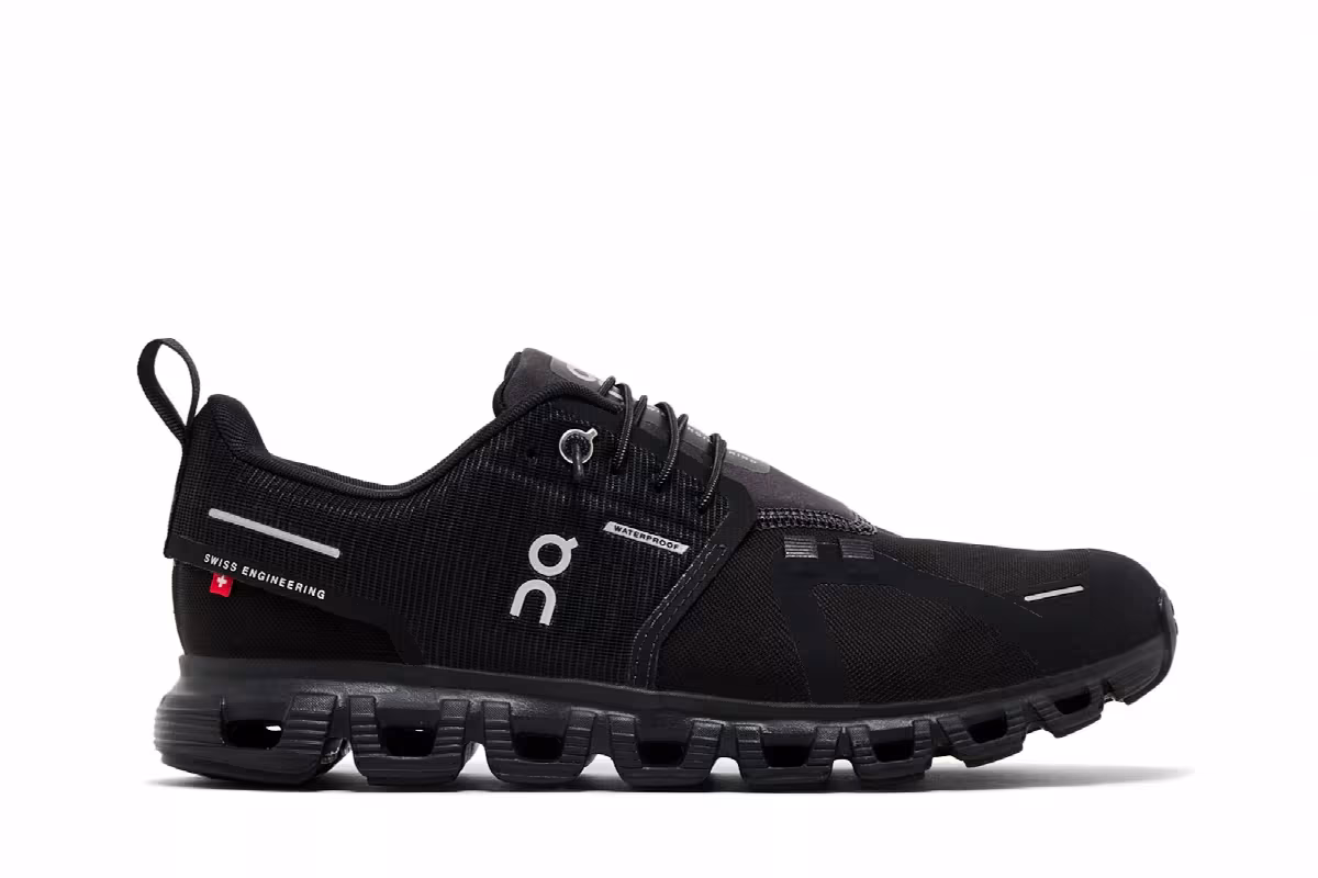 ON Women's Cloud 6 Waterproof Triple Black, view 2