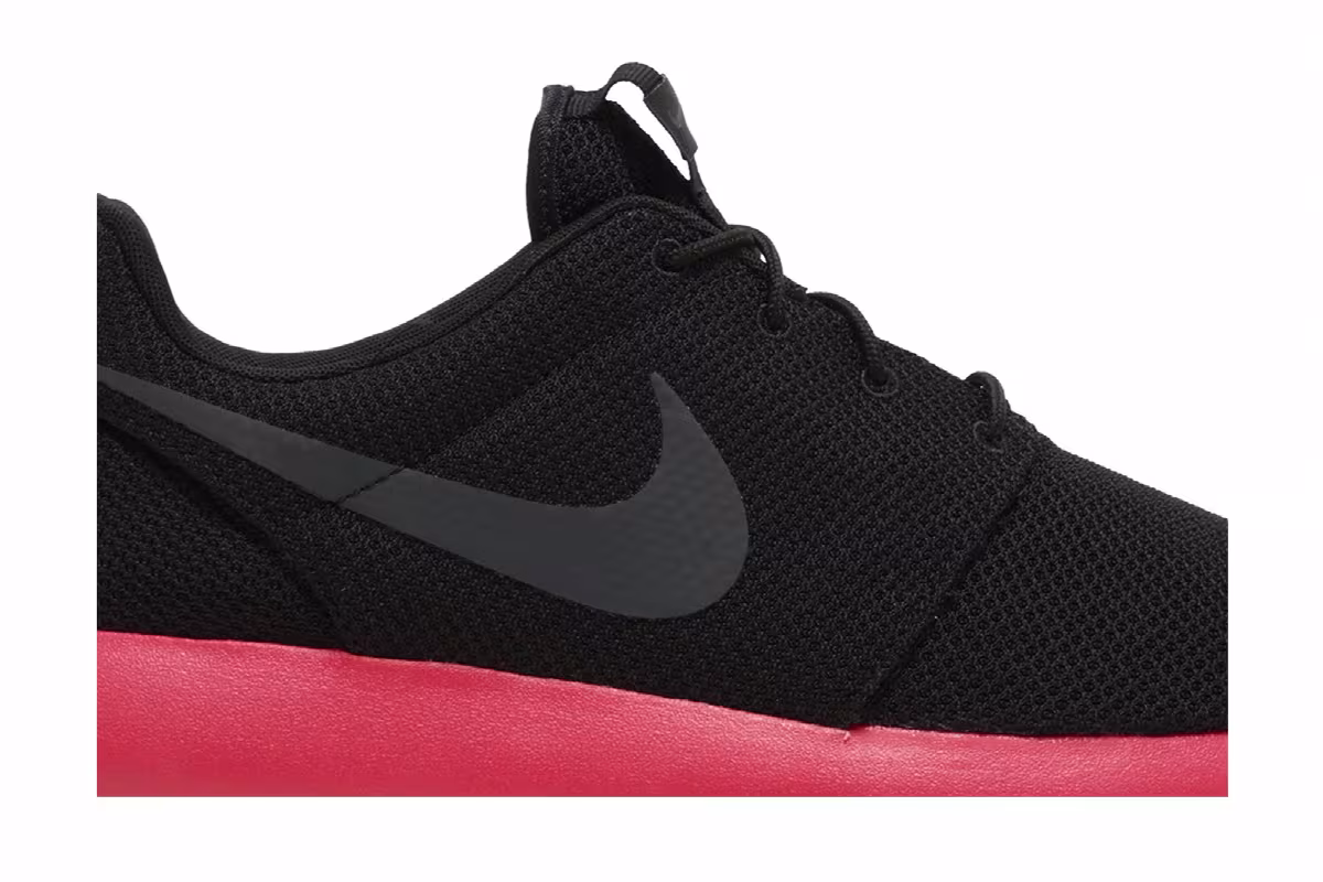 Nike Roshe One Siren Red, view 3