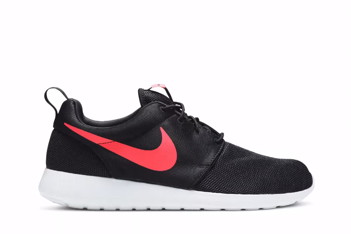 Nike Roshe One Black Solar Red, view 2