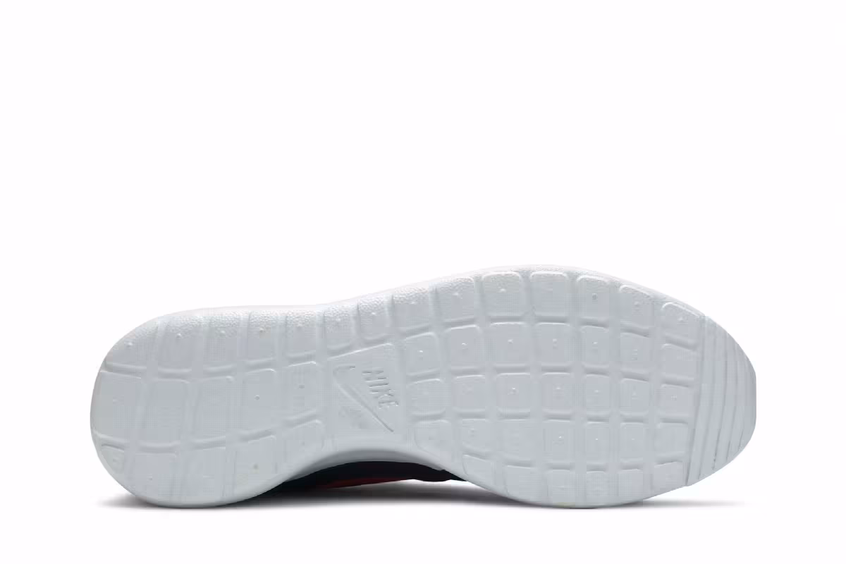 Nike Roshe One Black Solar Red, view 5