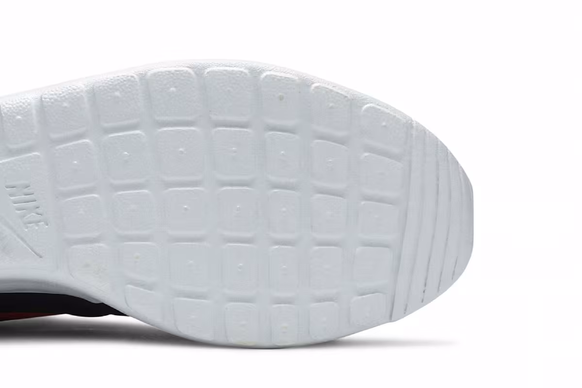 Nike Roshe One Black Solar Red, view 6
