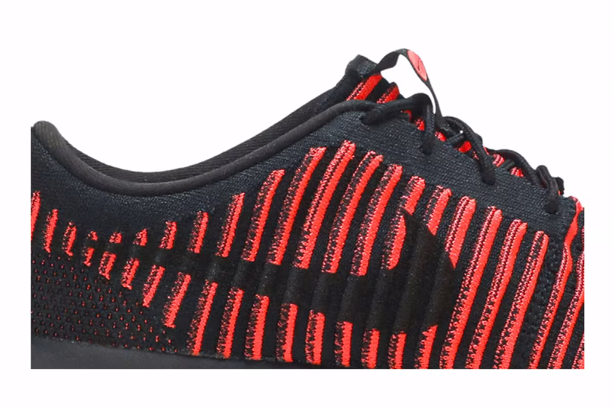 Nike Roshe Two Flyknit Black Bright Crimson, view 3