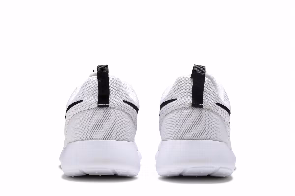 Nike Women's Roshe One White Black, view 7