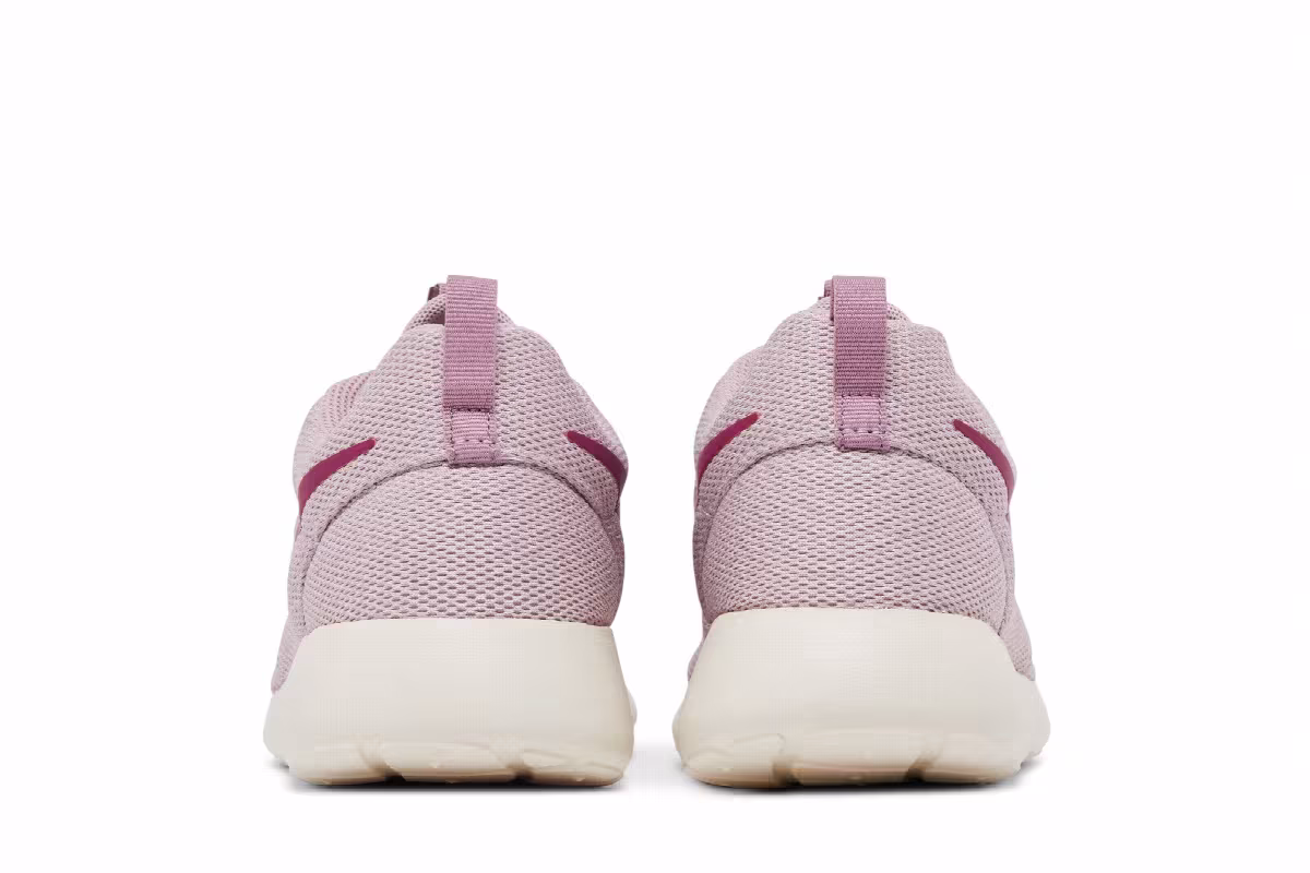 Nike Women's Roshe One Plum Chalk, view 7