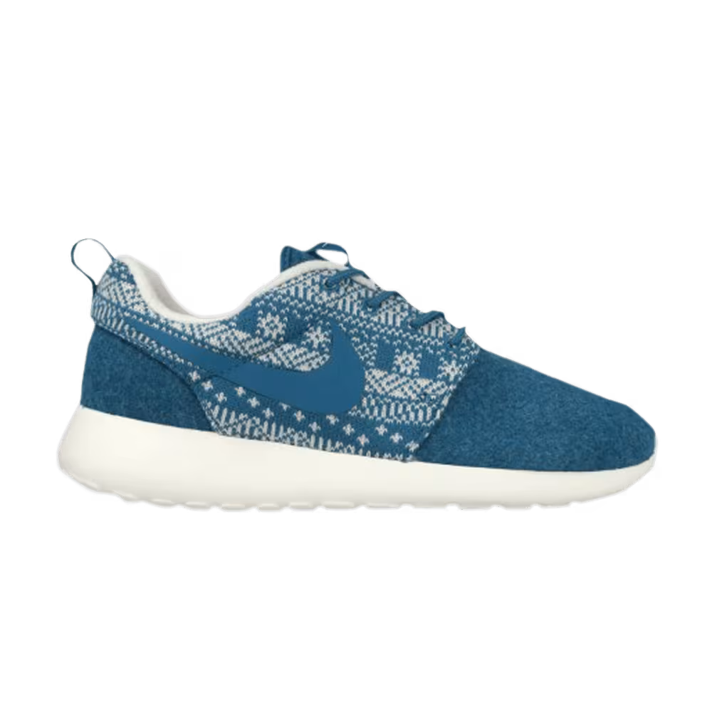 Nike Women's Roshe One Winter Christmas Sweater Pack - Blue