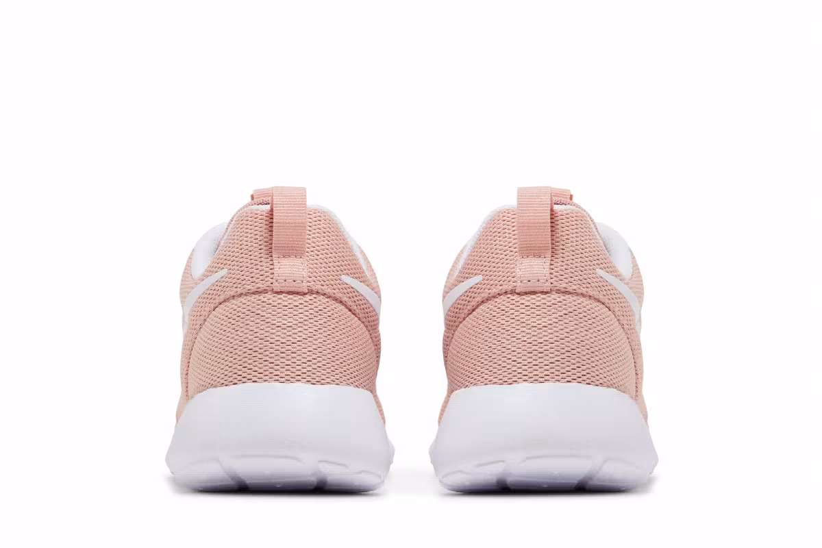 Nike Women's Roshe One Coral Stardust, view 7