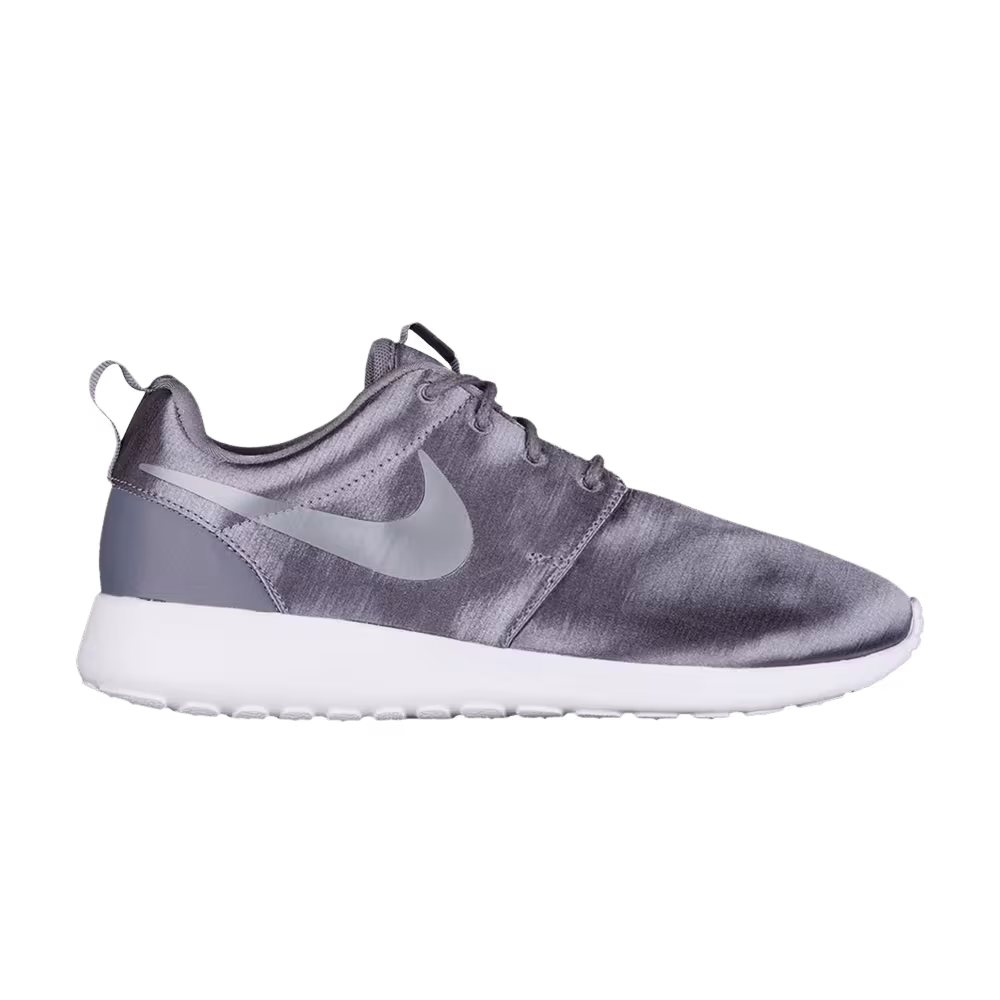 Nike Women's Roshe One Premium Pure Platinum