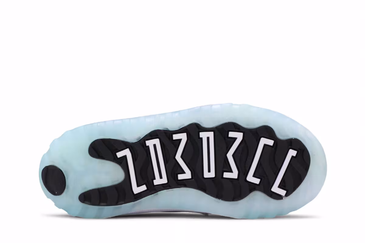 Air Jordan 11 Low TD Legend Blue, view 5