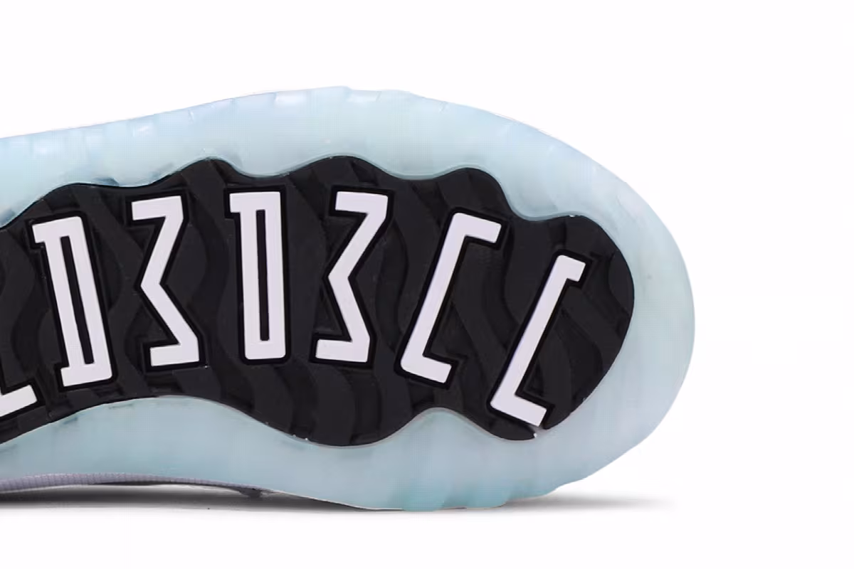 Air Jordan 11 Low TD Legend Blue, view 6