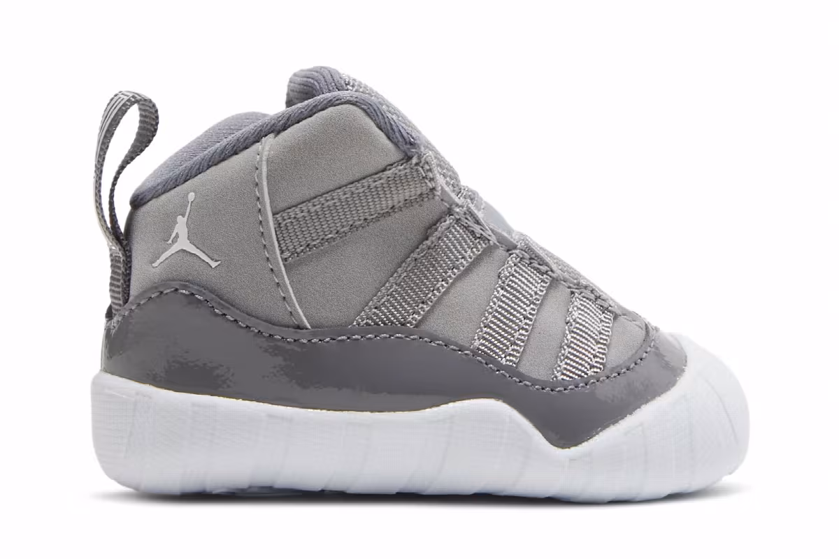 Air Jordan 11 CB Cool Grey 2021, view 2