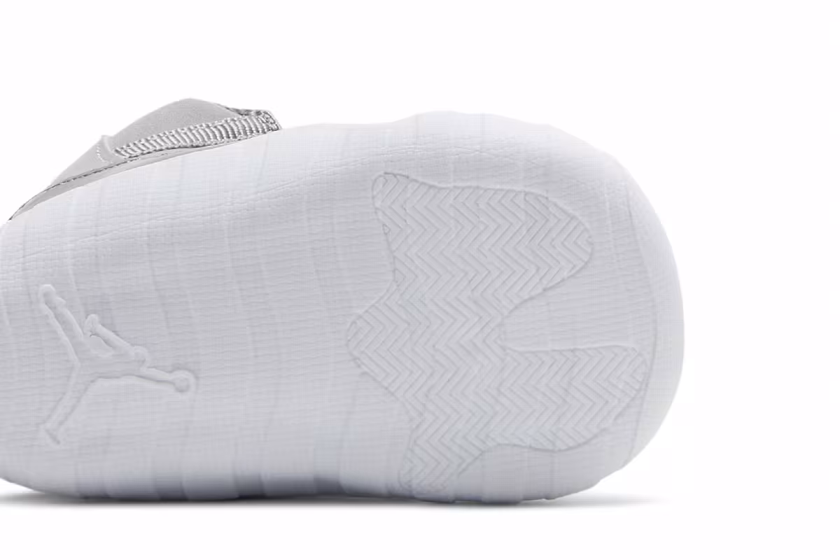 Air Jordan 11 CB Cool Grey 2021, view 6
