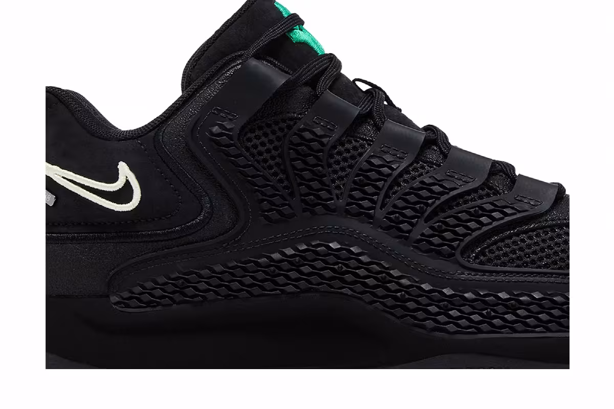 Nike KD 18 Black Label Pack, view 3