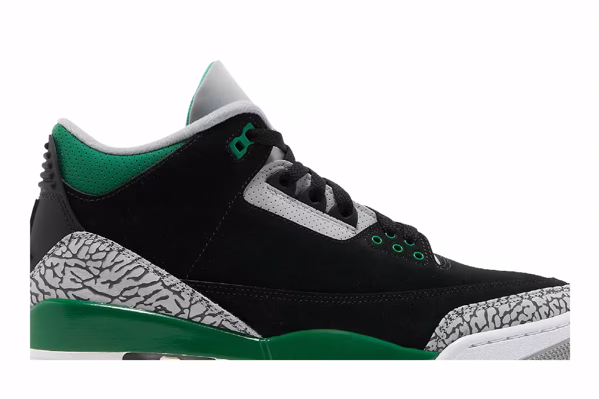 Air Jordan 3 Pine Green, view 3
