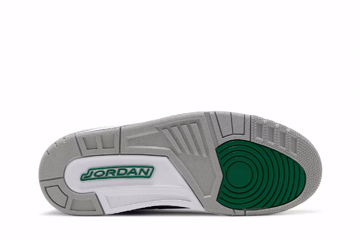 Air Jordan 3 Pine Green, view 5