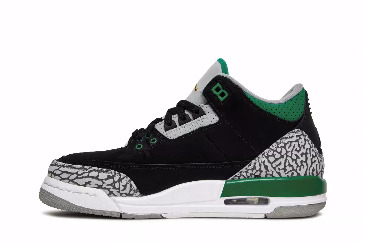 Air Jordan 3 GS Pine Green, view 4
