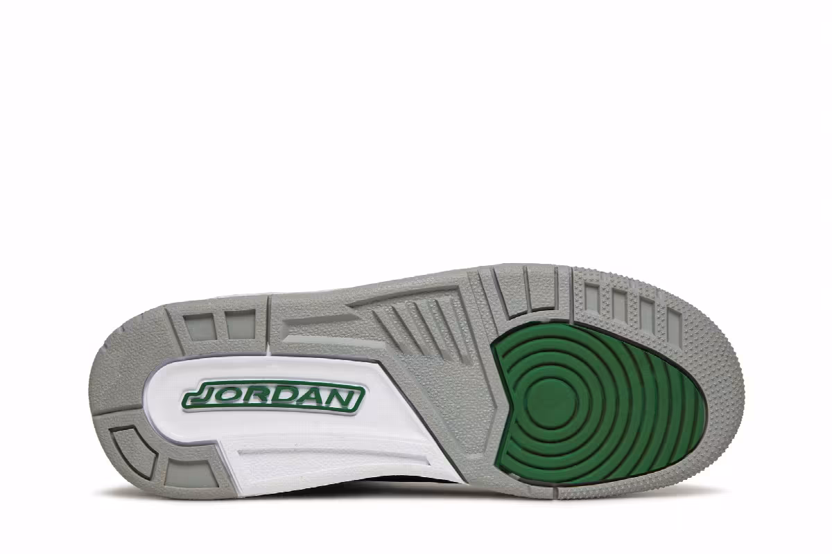 Air Jordan 3 GS Pine Green, view 5
