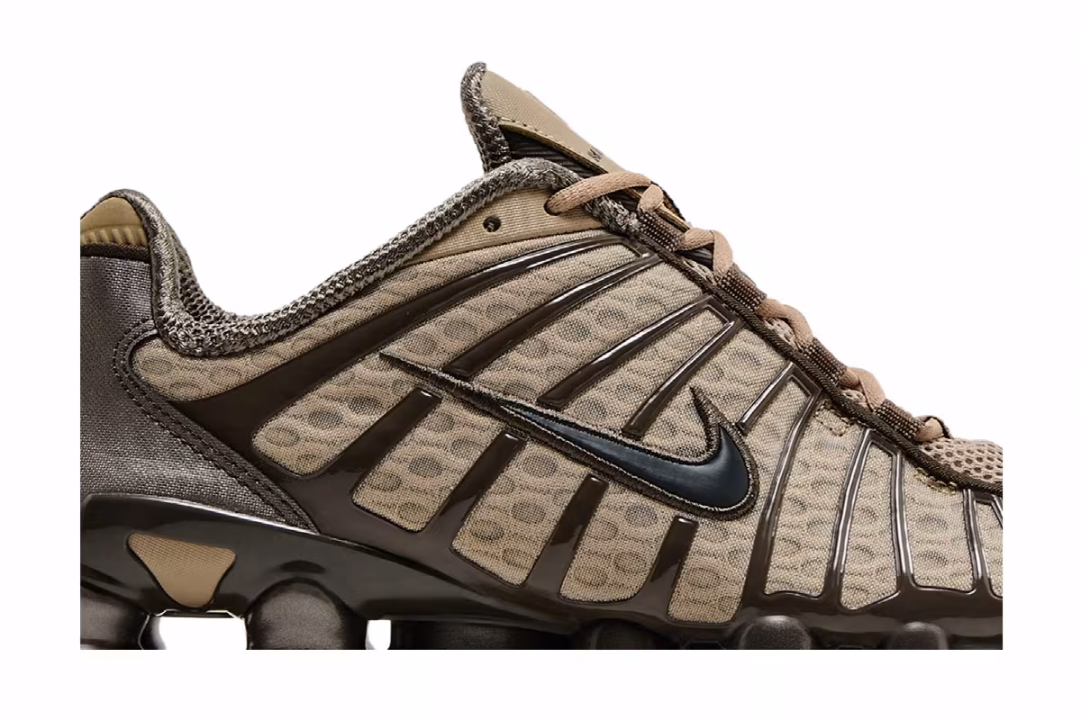 Nike Women's Shox TL Khaki, view 3