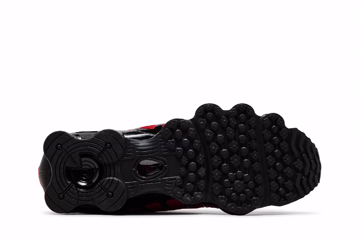 Nike Shox TL Black University Red Gradient, view 5
