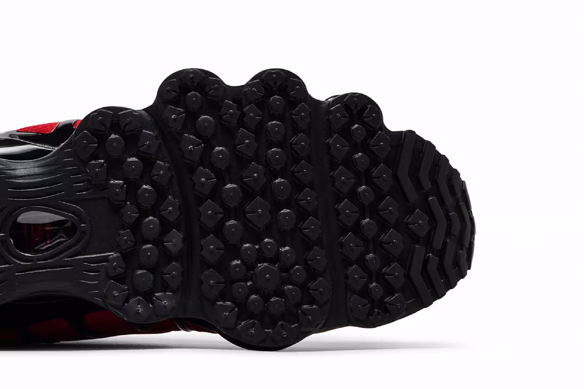 Nike Shox TL Black University Red Gradient, view 6