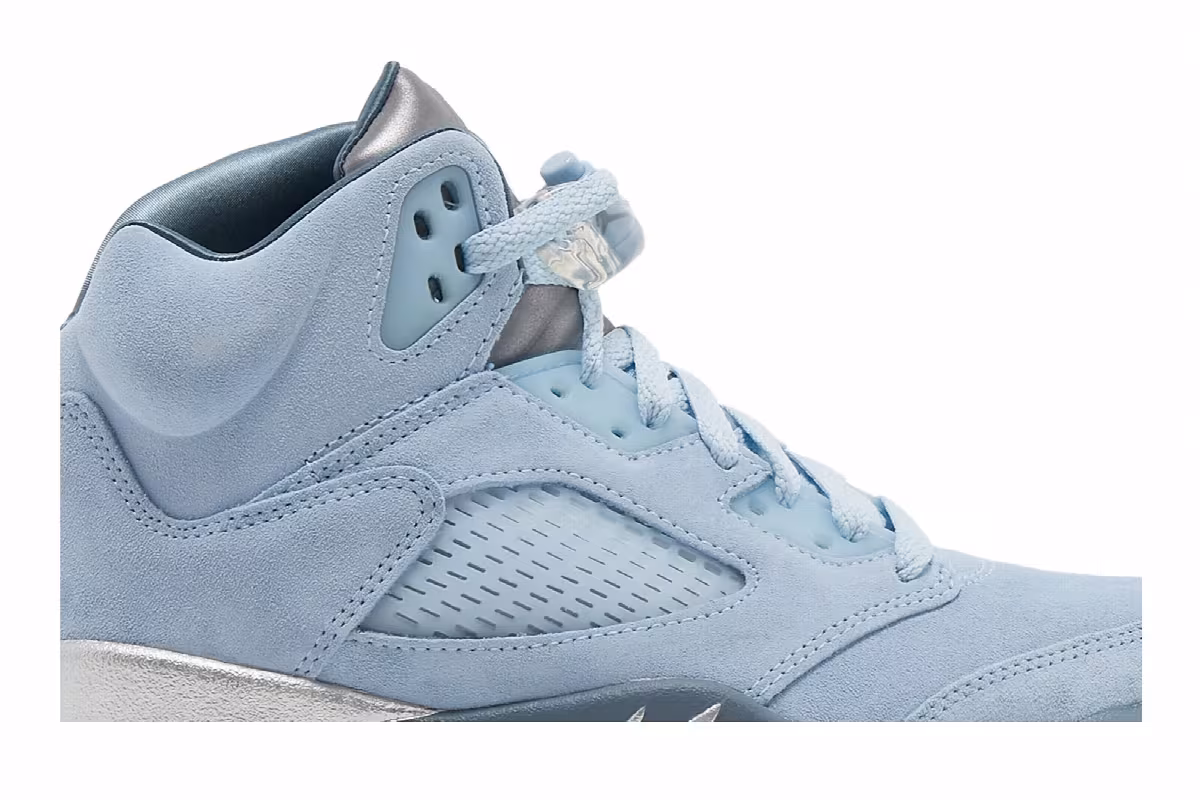 Women's Air Jordan 5 Blue Bird, view 3