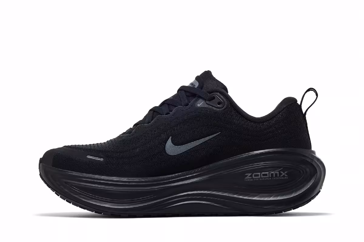 Nike Women's Vomero Plus Black Metallic Dark Grey, view 4