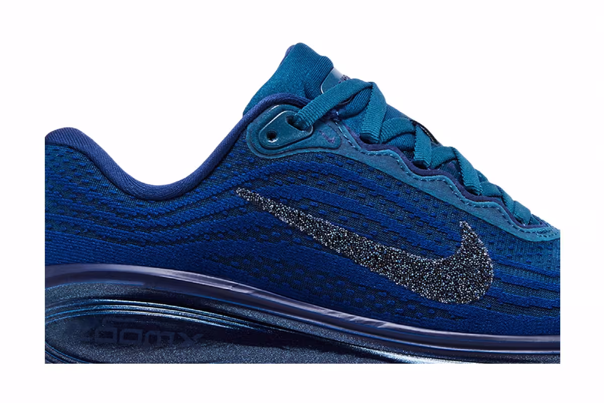Swarovski x Nike Women's Vomero Plus Blue Force, view 3