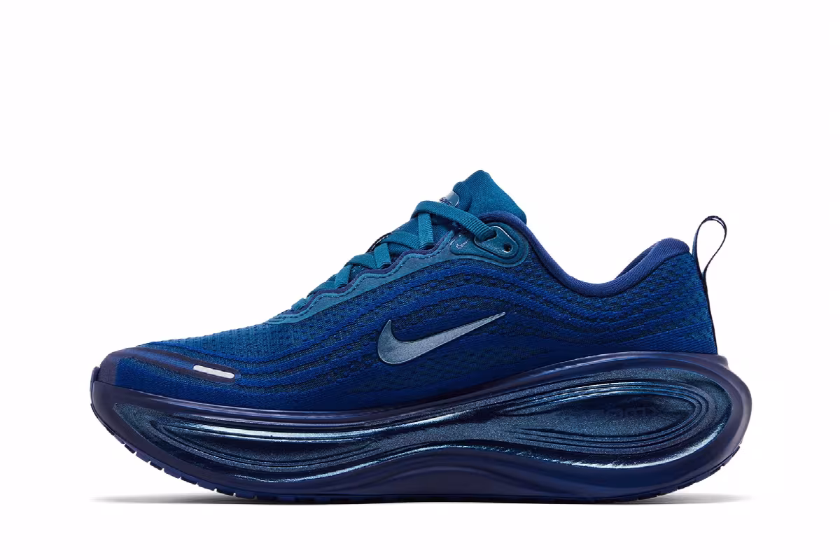 Swarovski x Nike Women's Vomero Plus Blue Force, view 4