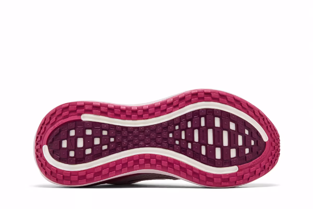Nike Women's Vomero Plus Silt Red Sweet Beet, view 5