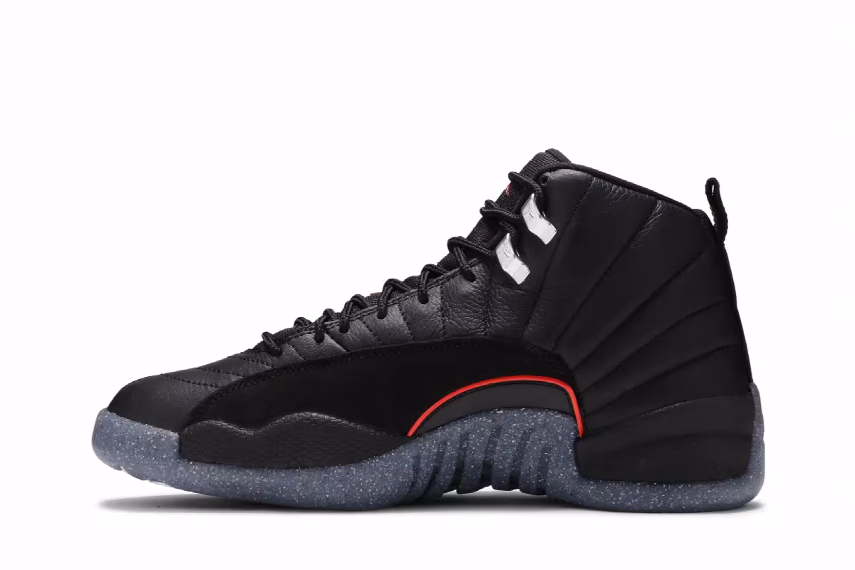 Air Jordan 12 Utility Grind, view 4