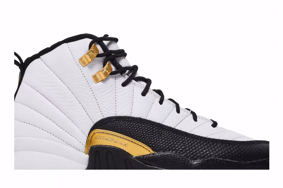 Air Jordan 12 GS Royalty, view 3