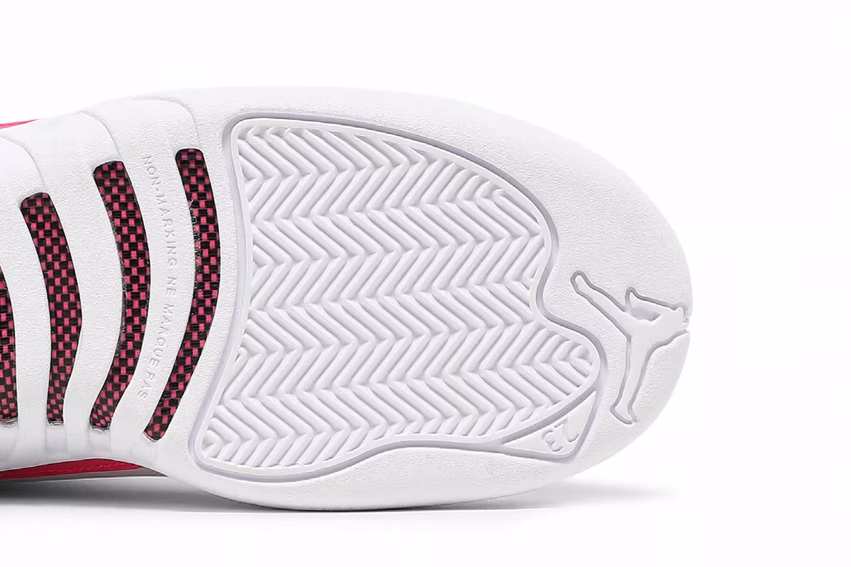 Air Jordan 12 GS Arctic Pink, view 6