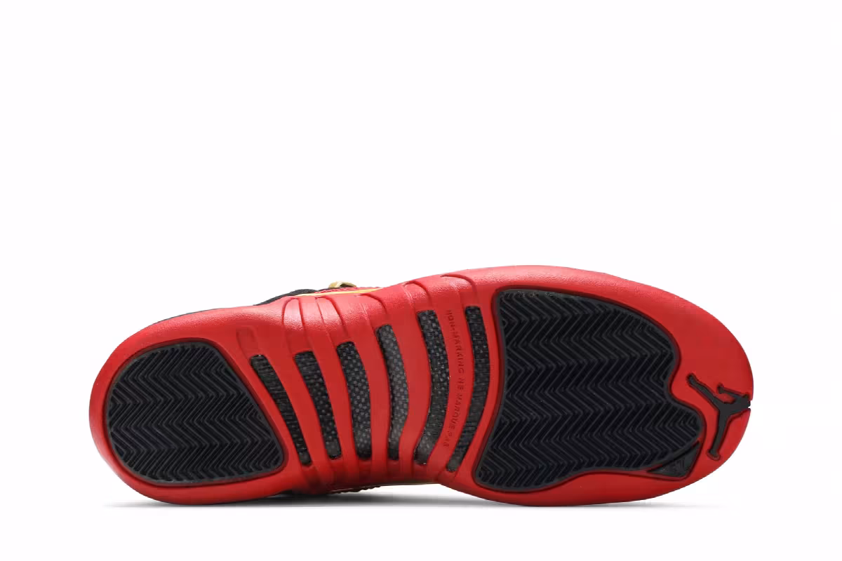 Air Jordan 12 Low SE GS Super Bowl, view 5