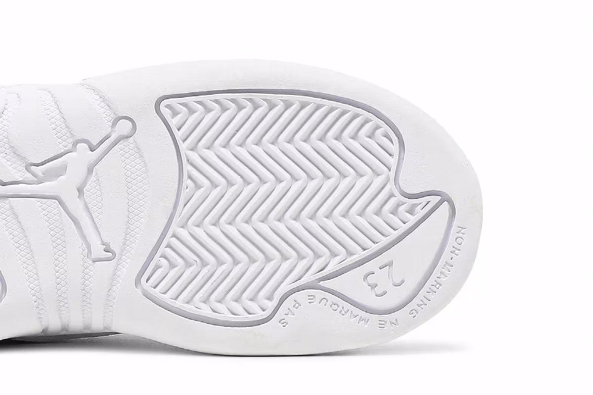 Air Jordan 12 TD Arctic Pink, view 6