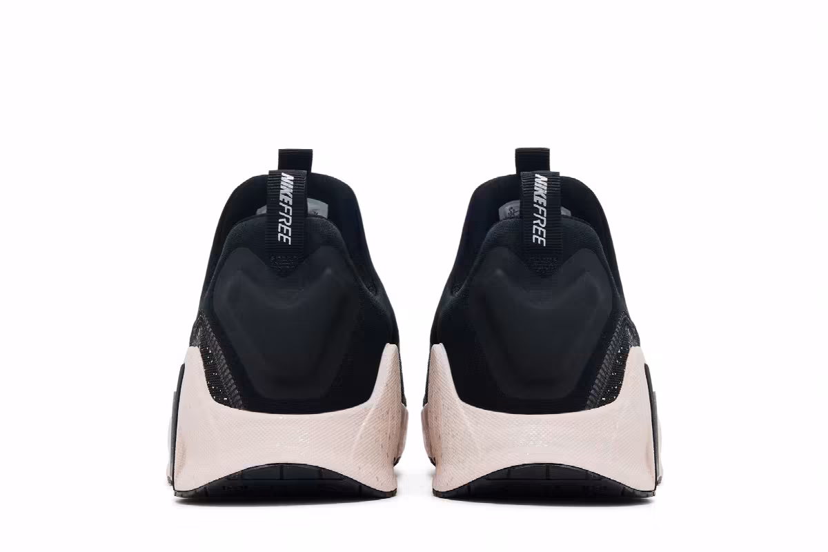 Nike Women's Free Metcon 6 SE Black Metallic Silver, view 7