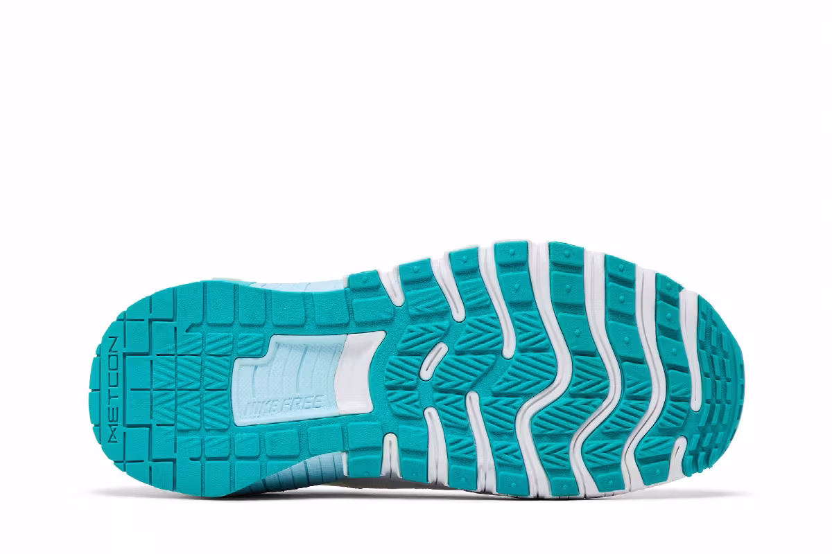 Nike Women's Free Metcon 6 White Dusty Cactus, view 5