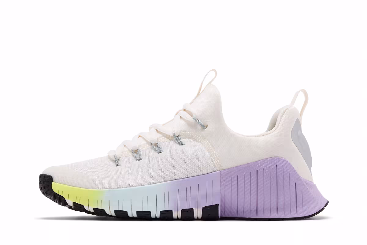 Nike Women's Free Metcon 6 SE Mood Ring Pack, view 4
