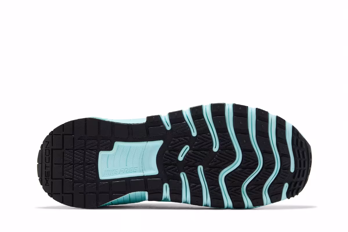 Nike Women's Free Metcon 6 Bleached Turquoise, view 5