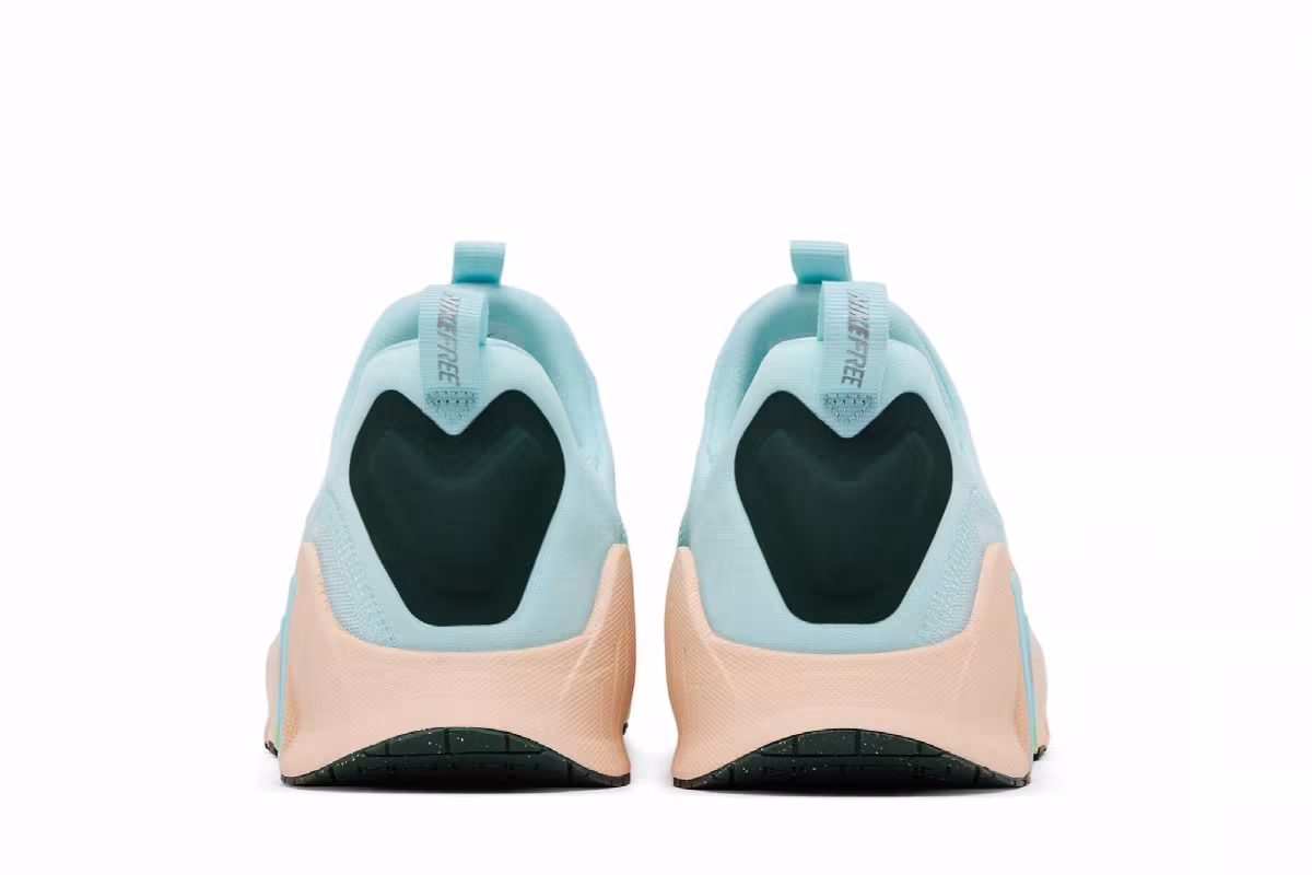 Nike Women's Free Metcon 6 Premium Glacier Blue Washed Coral, view 7