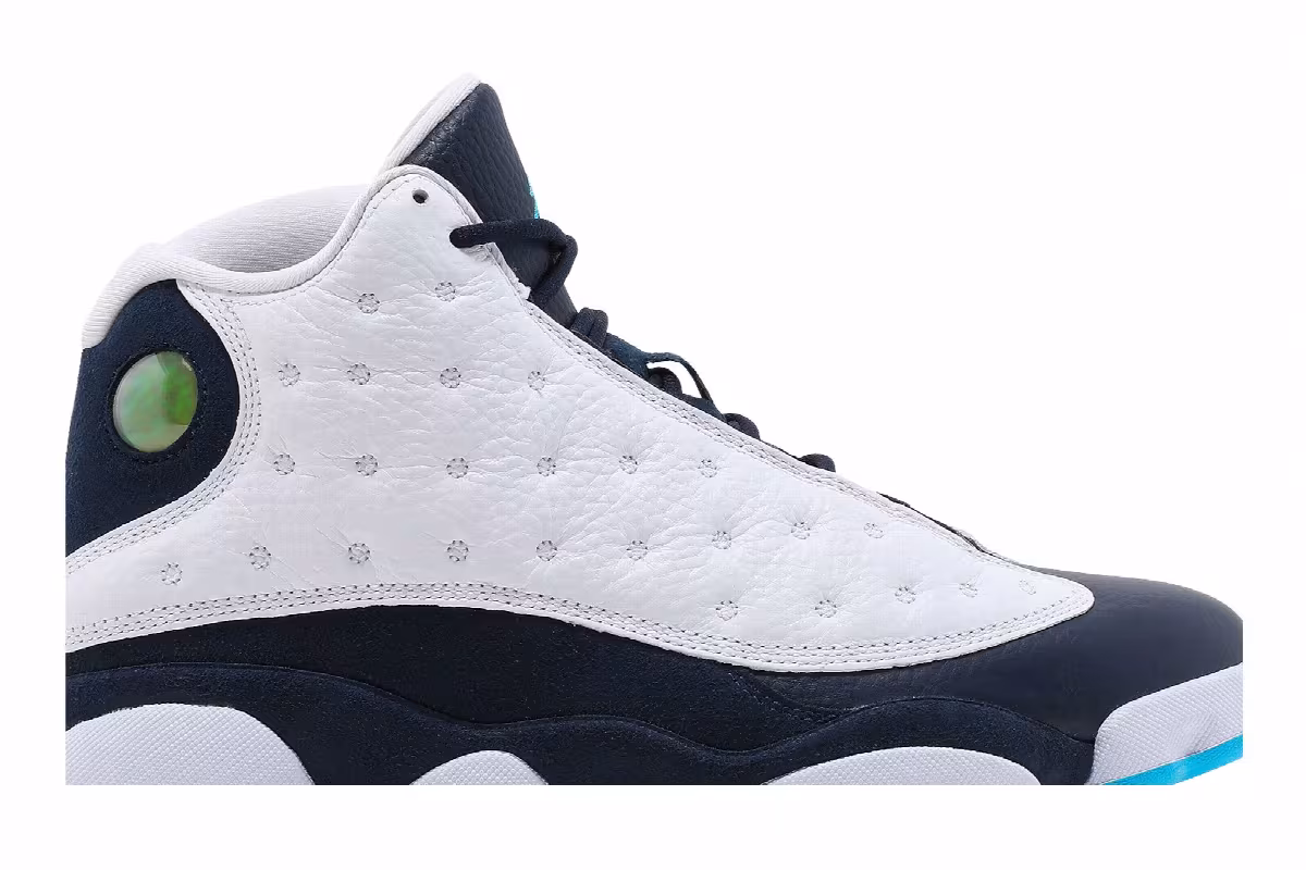 Air Jordan 13 Obsidian, view 3