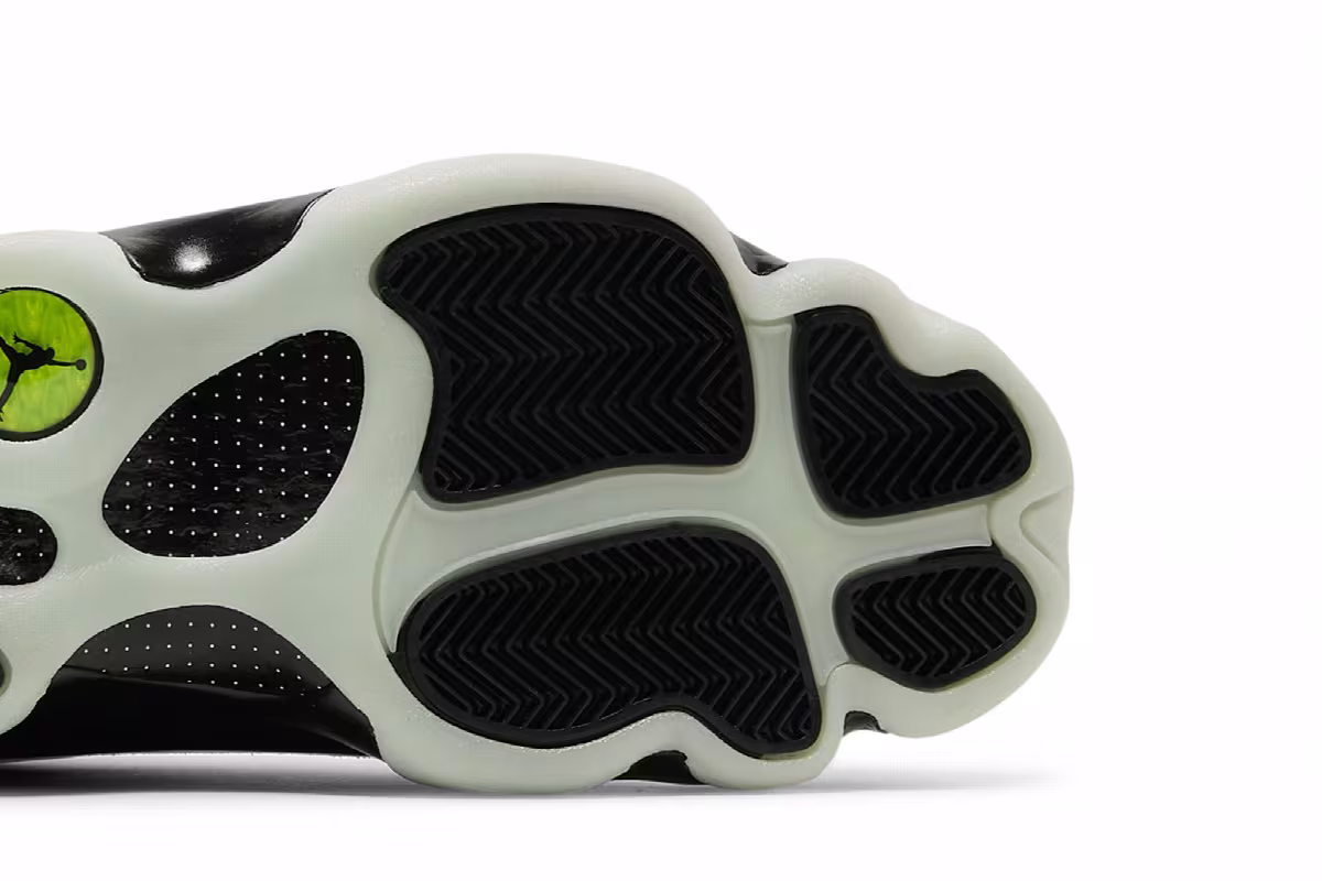 Air Jordan 13 Low Singles Day, view 6