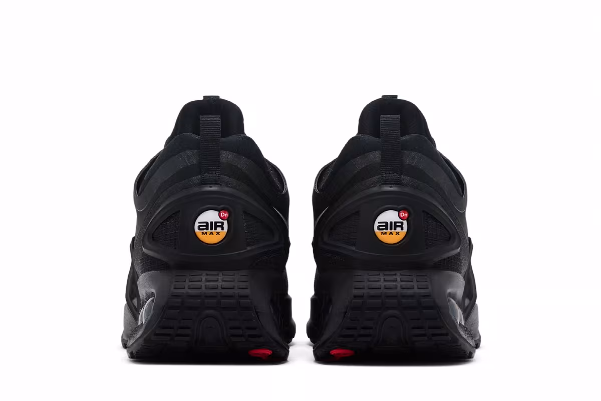 Nike Air Max DN Roam Triple Black, view 7