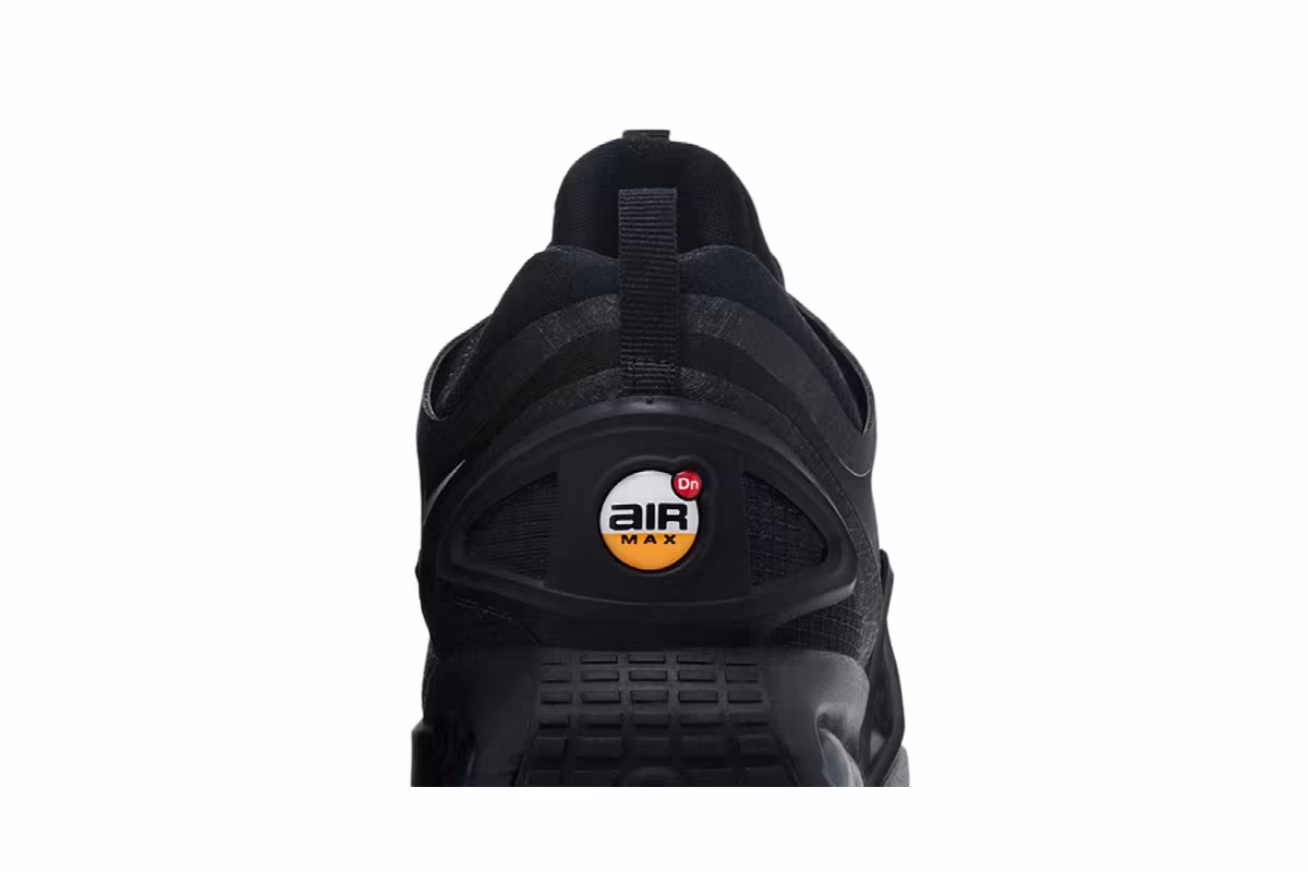 Nike Air Max DN Roam Triple Black, view 8