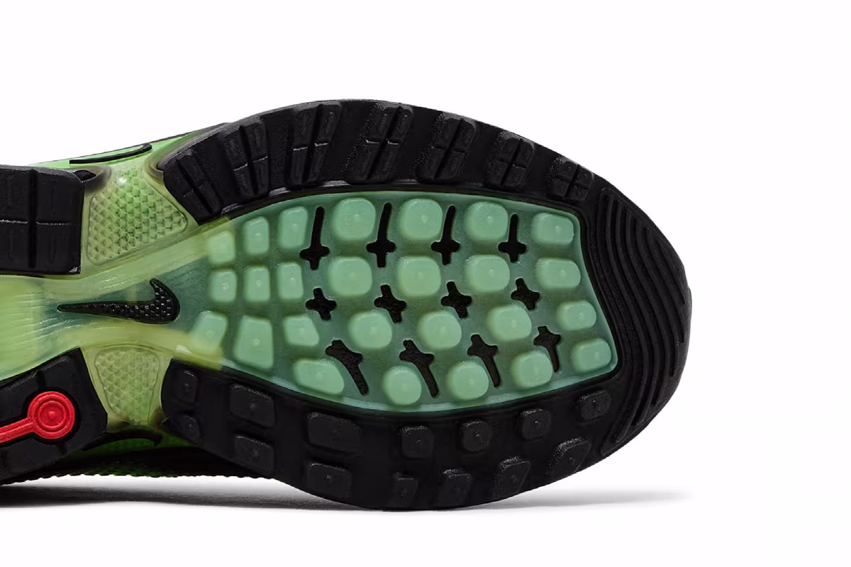 Nike Air Max DN Green Strike, view 6
