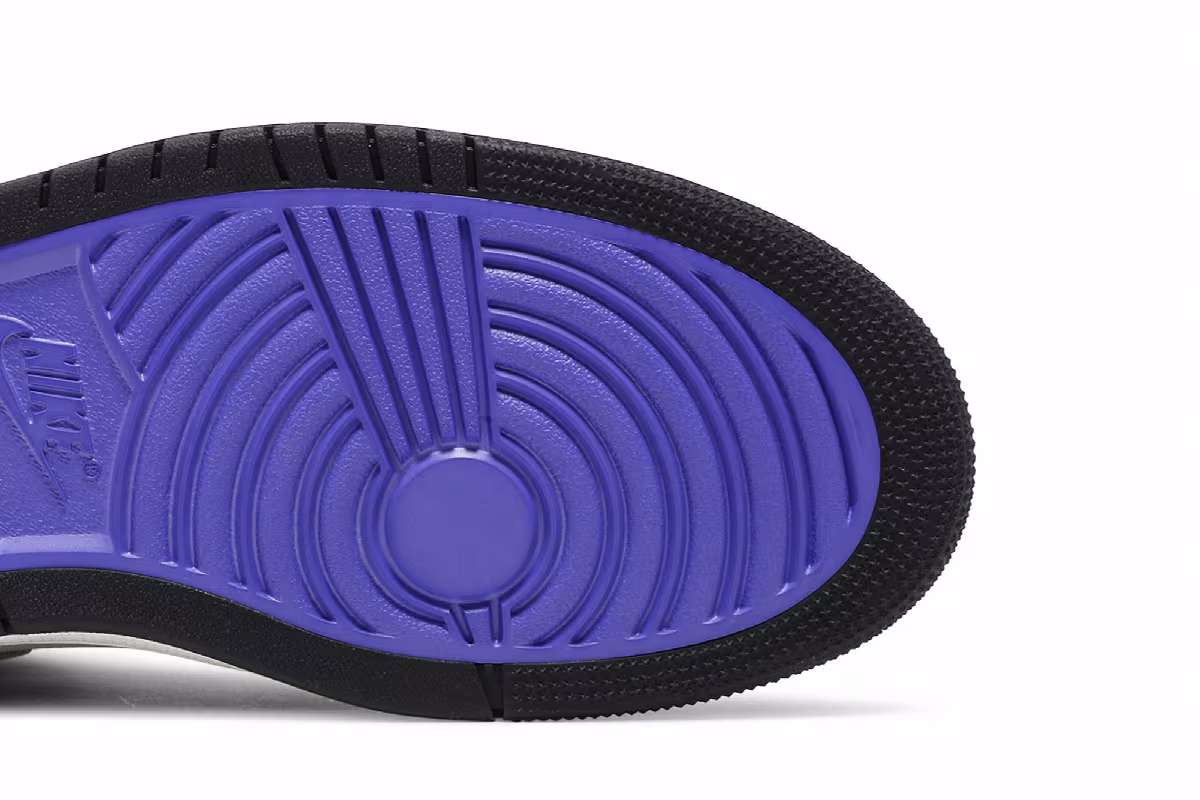 Paris Saint-Germain x Air Jordan 1 High Zoom Comfort Paris, view 6